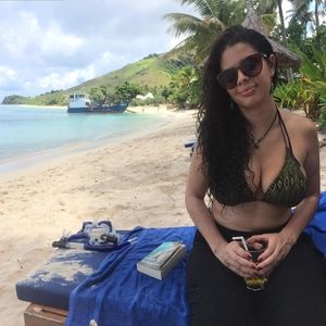 Meet your Posher, Kira